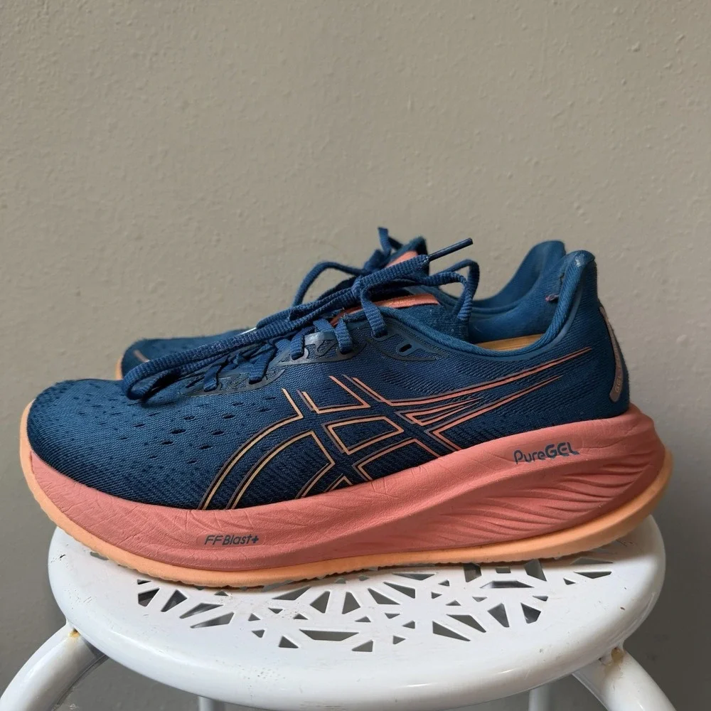 Women's ASICS Gel-Cumulus 26 Running Shoes Size 10 Rich Navy/Faded Orange